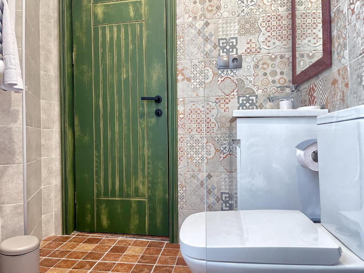 6 Unique Apartments Tbilisi Eksteriør bilde