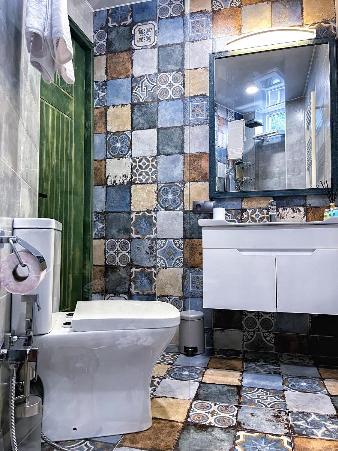 6 Unique Apartments Tbilisi Eksteriør bilde